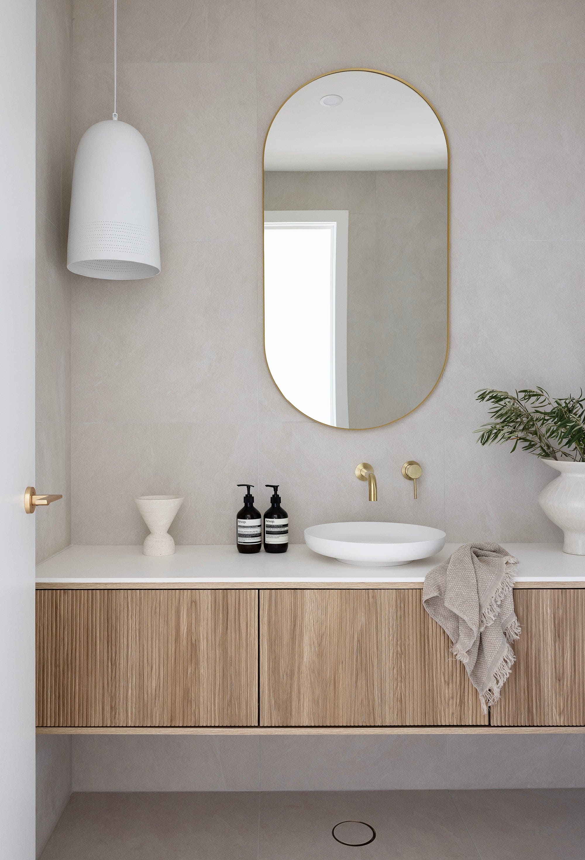 HAAUS. 4 Powder Room Plan + Design Guide